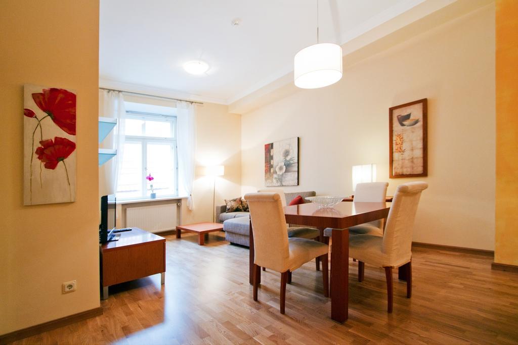 Solar Town Hall Square Apartment Tallinn